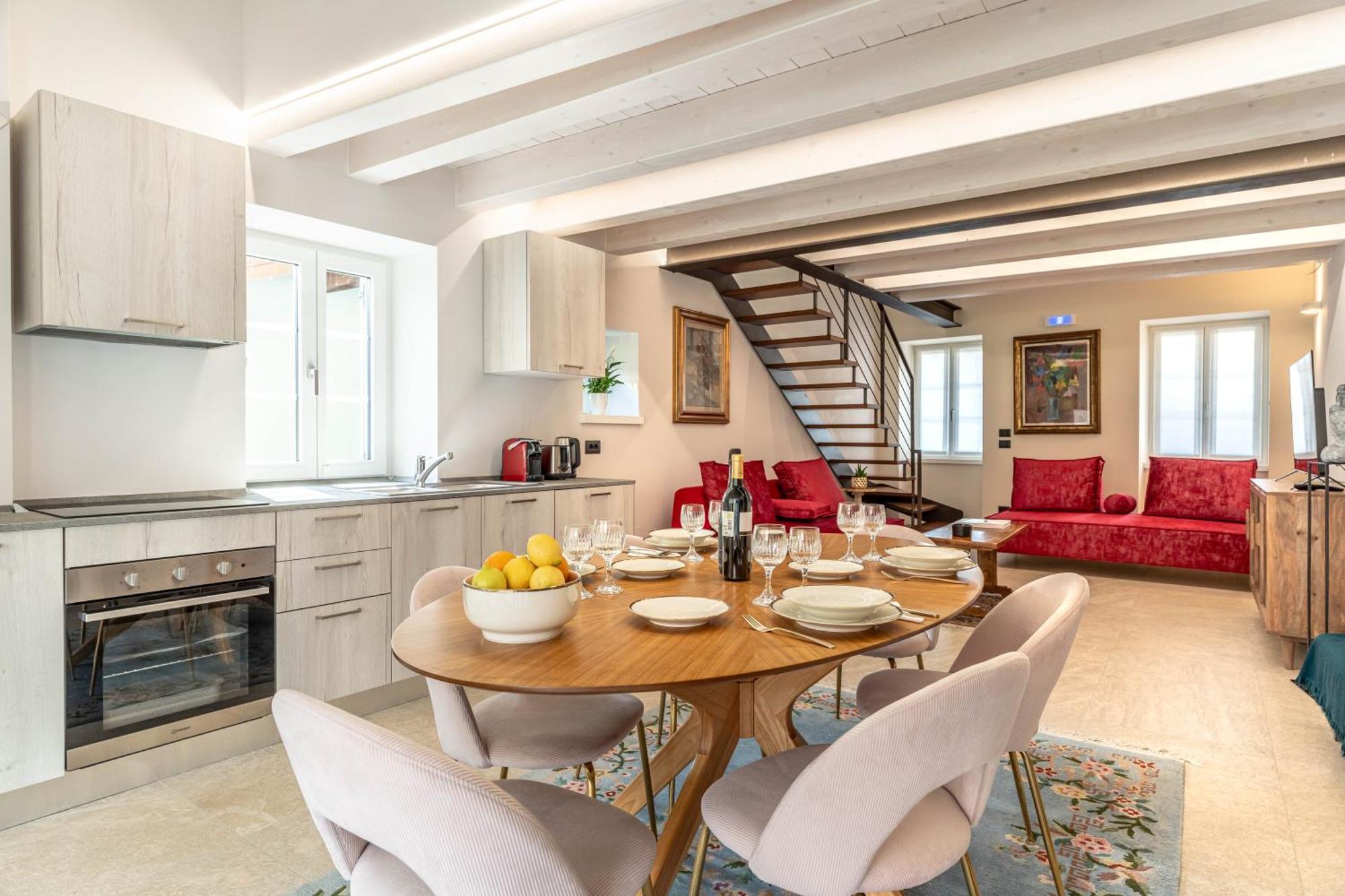 شقة Luxury 2Br W/ River Castle View In Borgo Valsugana المظهر الخارجي الصورة
