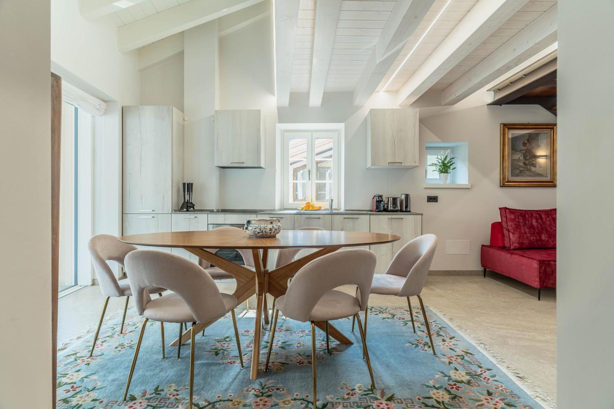 شقة Luxury 2Br W/ River Castle View In Borgo Valsugana المظهر الخارجي الصورة