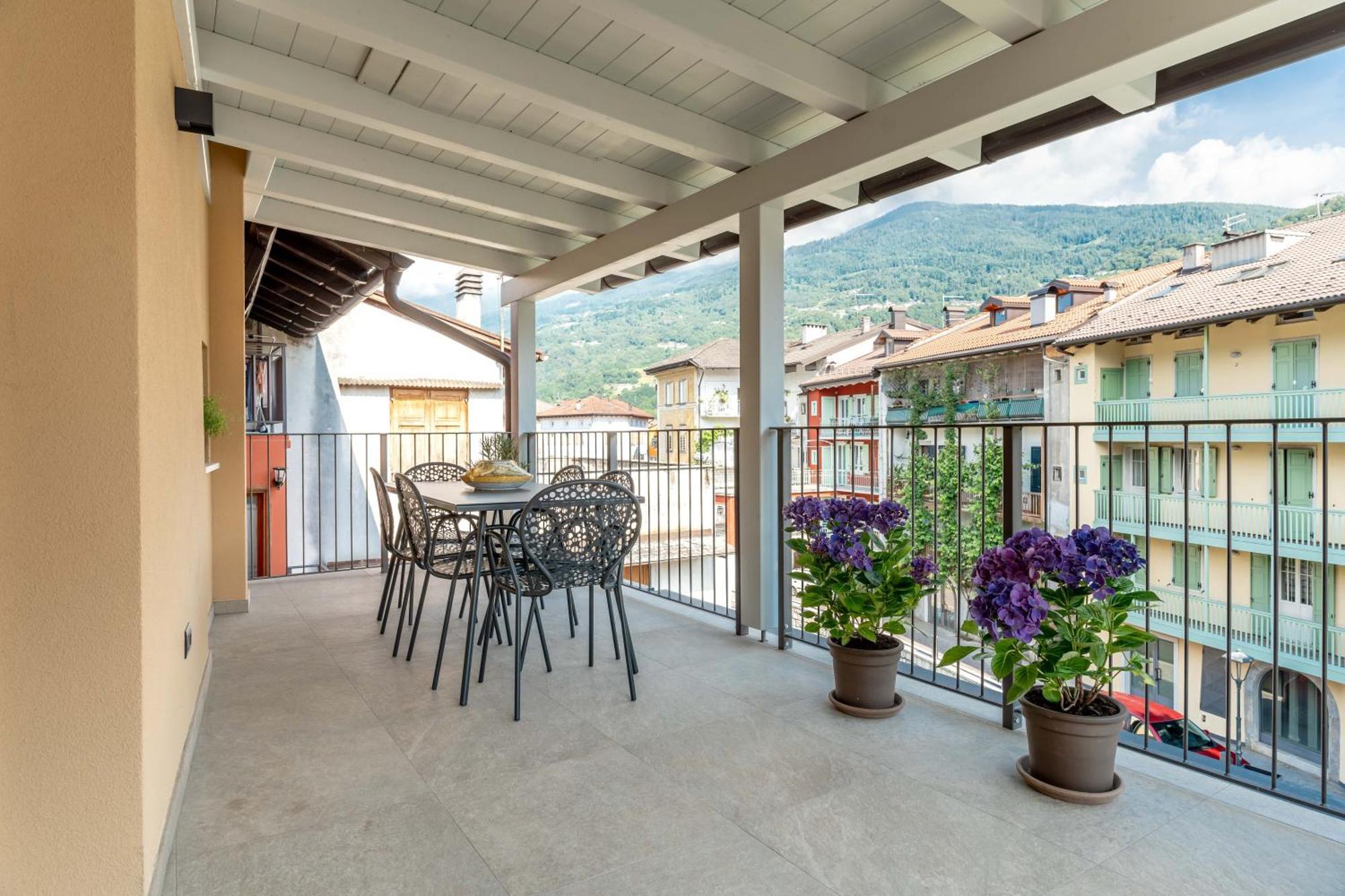 شقة Luxury 2Br W/ River Castle View In Borgo Valsugana المظهر الخارجي الصورة