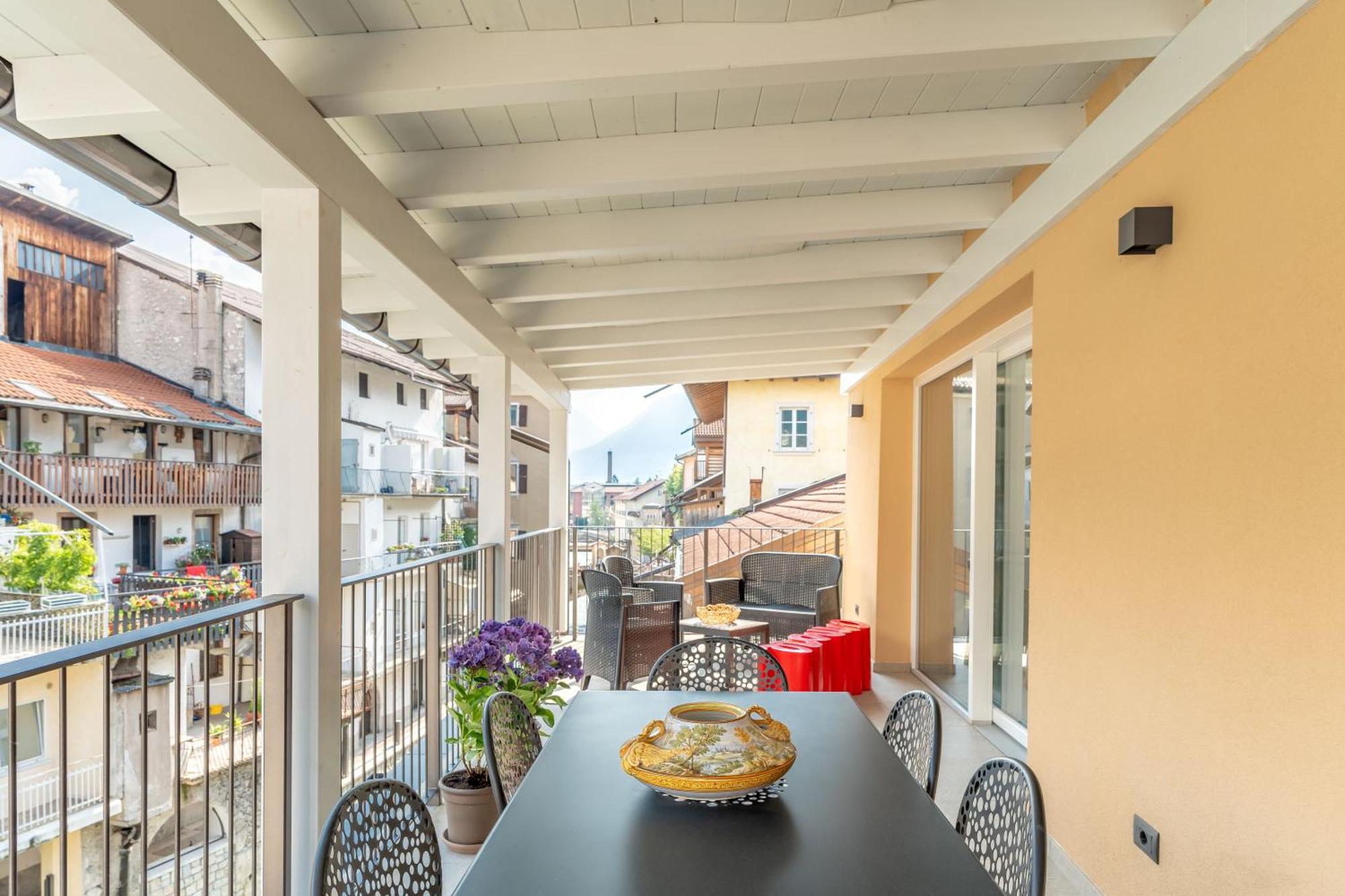 شقة Luxury 2Br W/ River Castle View In Borgo Valsugana المظهر الخارجي الصورة